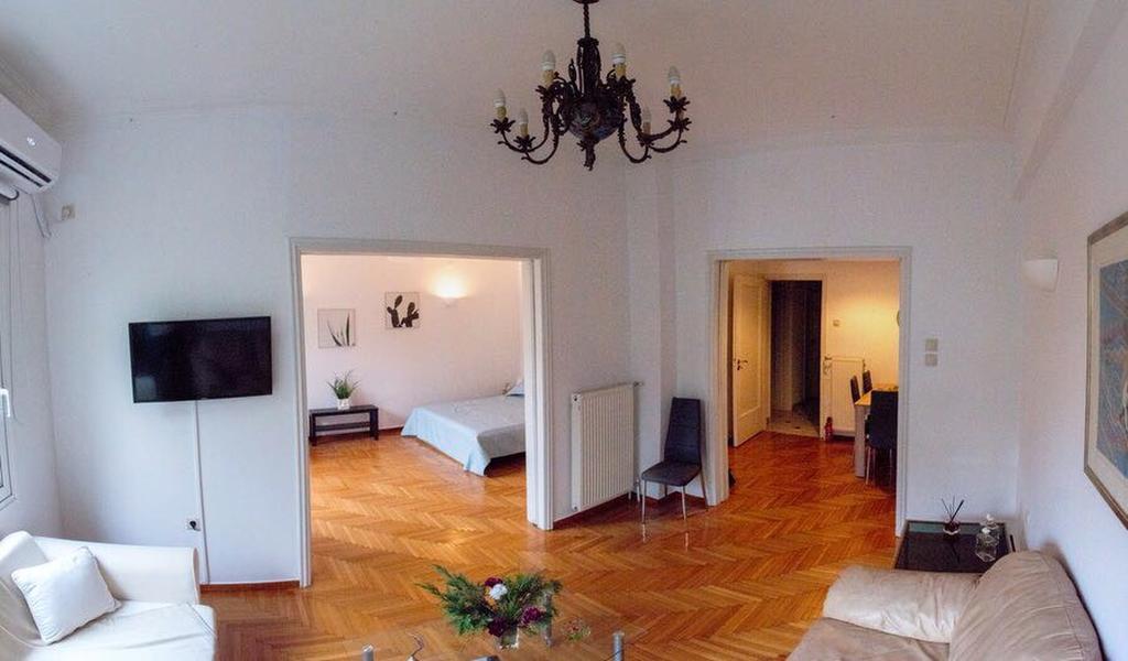 Central 5 Room Apartment Атина Екстериор снимка