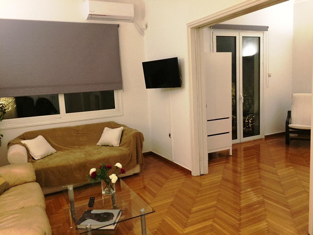 Central 5 Room Apartment Атина Екстериор снимка